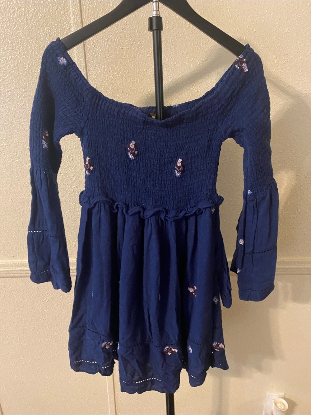 Free People Girls Navy Blue Floral Smocked Off-Shoulder Dress